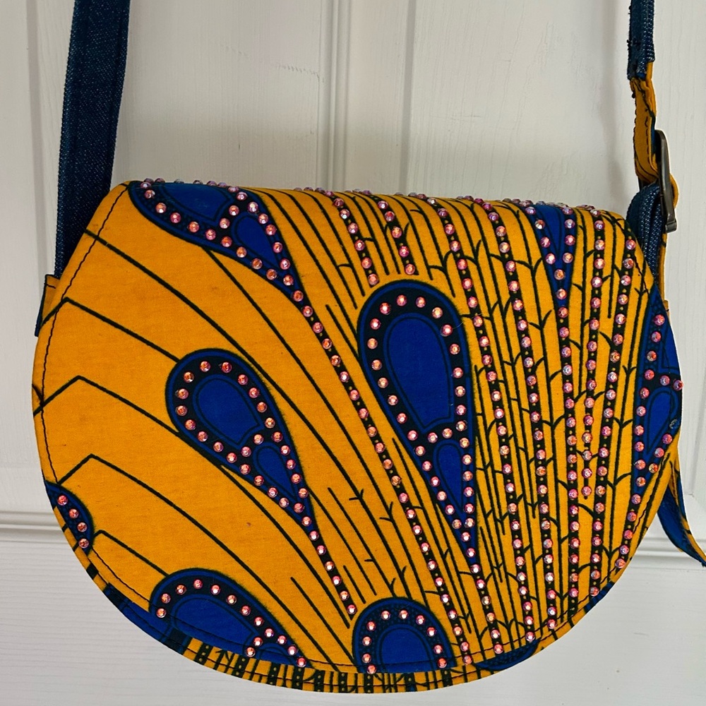 NWT Vibrant Beaded Yellow & Blue Printed Crossbody Bag